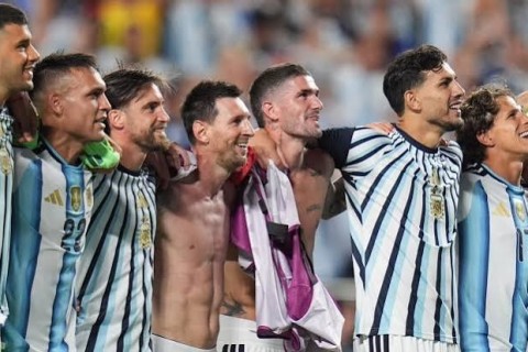 Argentina vira de forma épica contra a Inglaterra e vai à final da Copa de 2026 com show de Messi